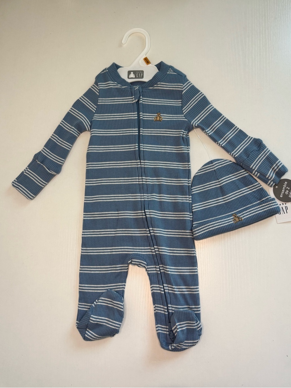 Baby GAP Blue Striped Ribbed Footed Sleeper & Hat Set 0-3M NWT